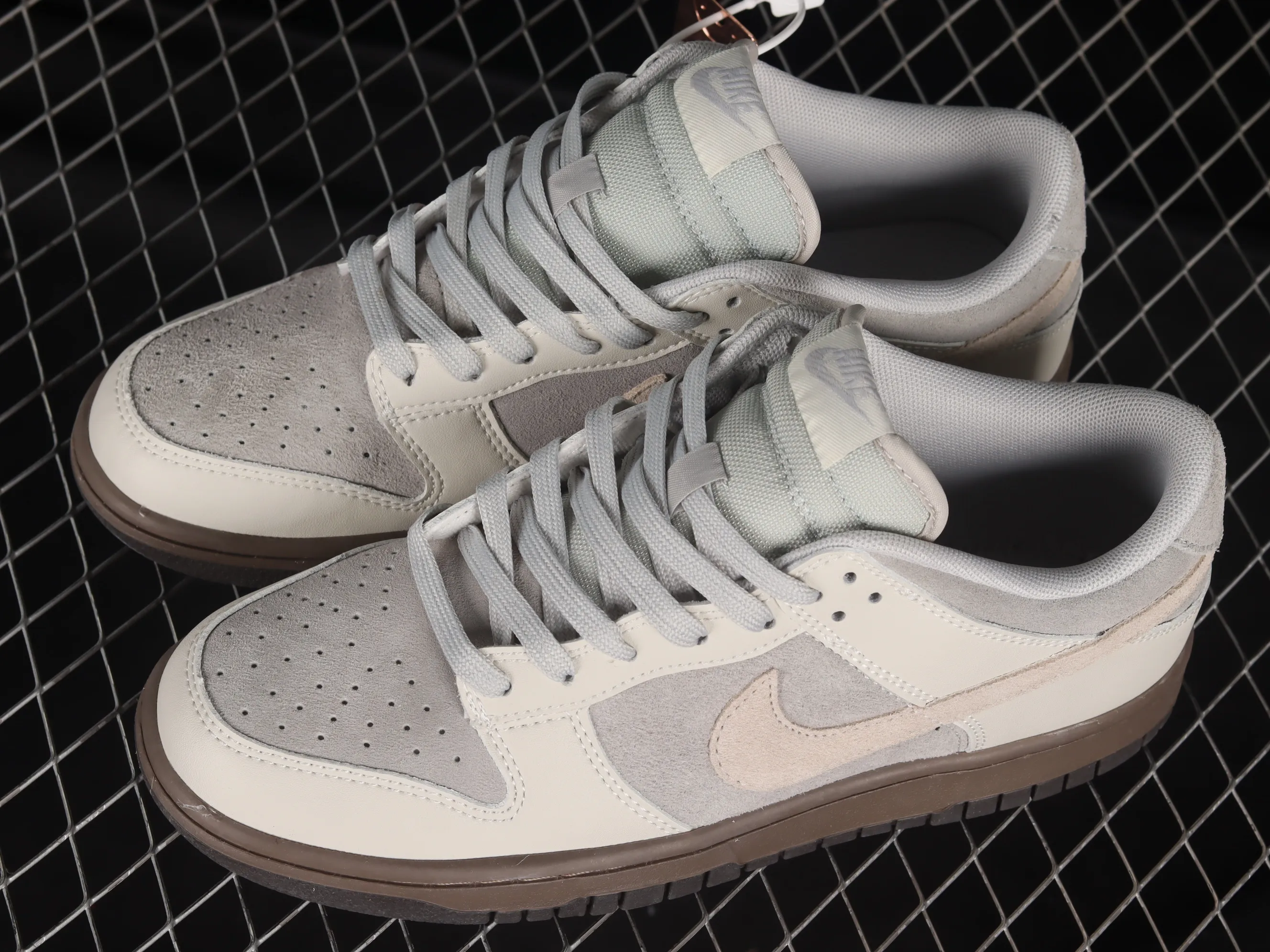 All Categories Nk SB Dunk Series Nk SB Dunk Low Low-top sneakers Cost-effective version Dunk Low "Ironstone" Iron ore SB low-top sports and leisure sneakers FD9746-001